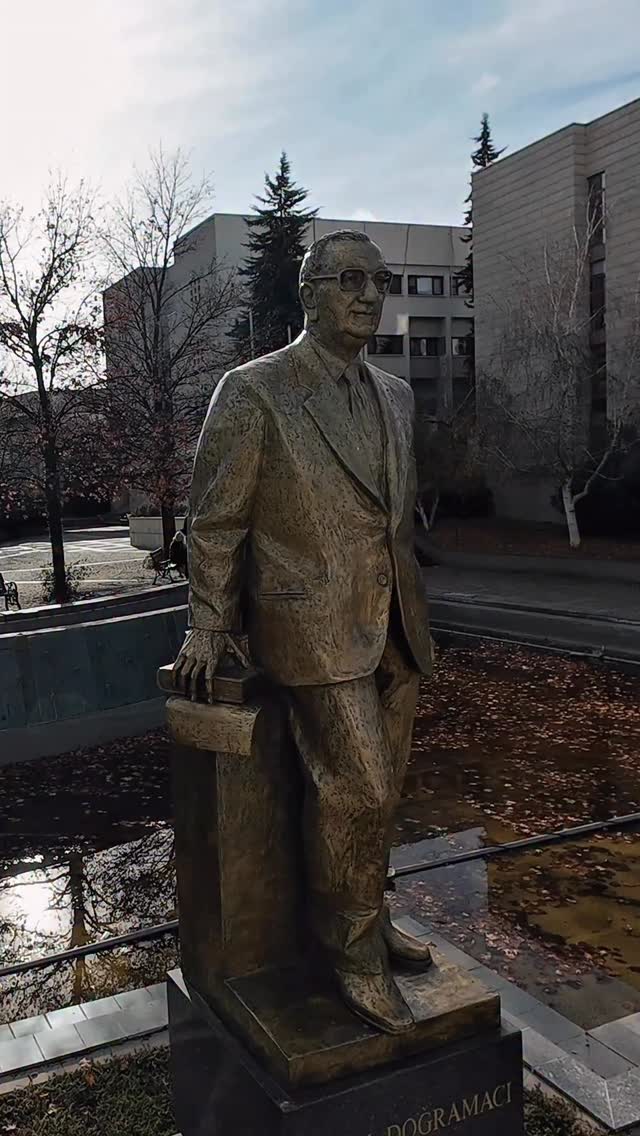 Kurucumuz Prof. İhsan Doğramacı’yı 111. doğum gününde en derin saygı ve sevgiyle anıyoruz. Hocabey’in doğum günü olan 3 Nisan’ı, Bilkent Günü olarak kutlamaktayız. Bilkent Günü kutlu olsun! 🌟

#bilkent #bilkentuniversity #bilkentüniversitesi

April 3, 2026 marks the 111th anniversary of the birth of Bilkent University’s beloved founder, Prof. İhsan Doğramacı. Each year, Bilkent celebrates Prof. Doğramacı’s birthday as Bilkent Day, honoring his memory with deepest respect and affection.

Öğrencilerimize destekleri için teşekkür ederiz. @duygu_bozdemir @bilkent_drone