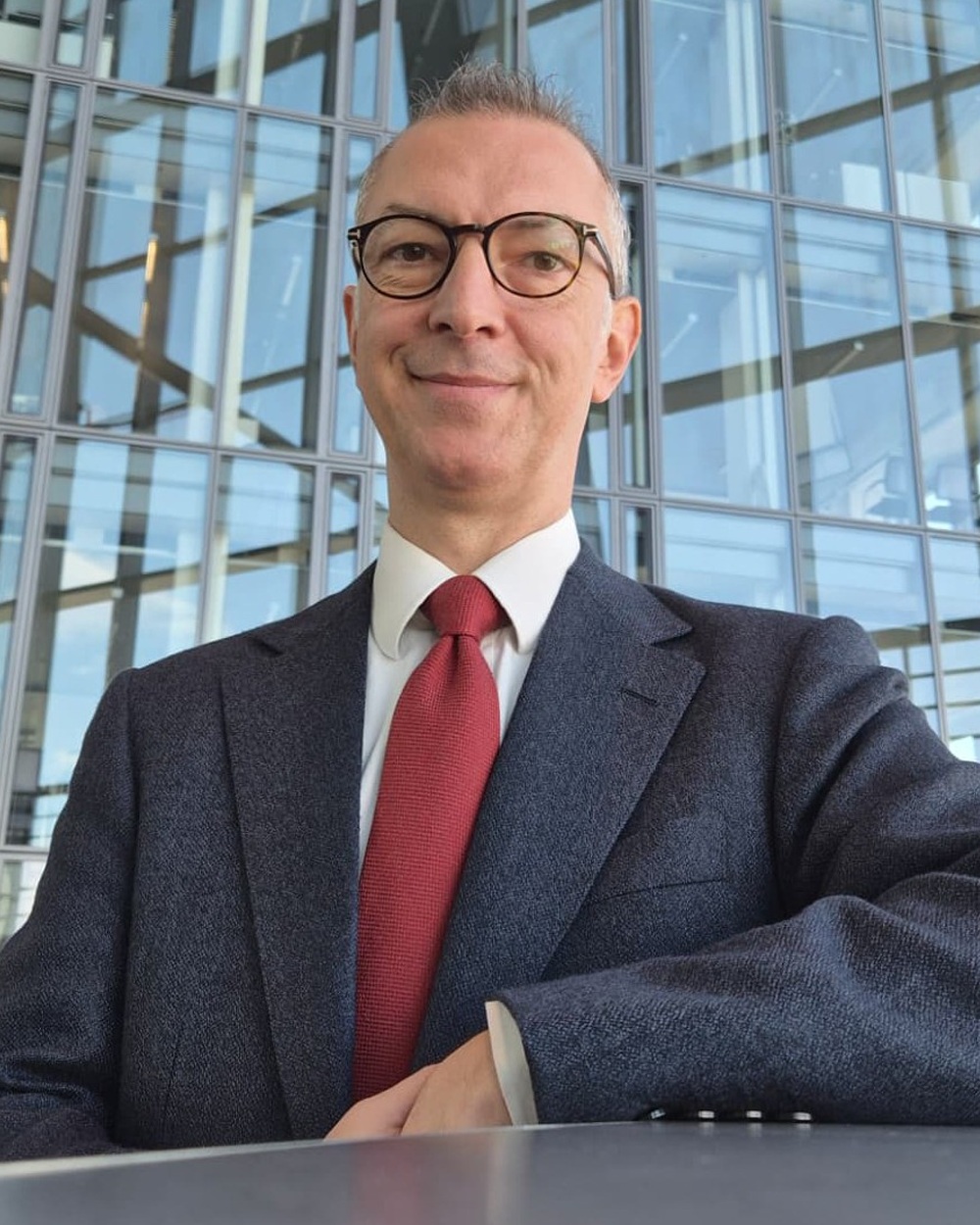İktisat Bölümü öğretim üyelerinden Prof. Dr. Refet Gürkaynak, Centre for Economic Policy Research’ün (CEPR) özel projelerden sorumlu başkan yardımcılığı görevine atandı. 

2006 yılında CEPR’ın Monetary Economics and Fluctuations programına araştırma üyesi olarak katılan ve 2021’den bu yana programın direktörlüğünü yürüten Prof. Dr. Gürkaynak, yeni görevinde kurumun merkez bankacılığı alanındaki ağının geliştirilmesine öncülük edecek ve Avrupa-Asya Girişimi’nin bir sonraki aşamasını yönetecek. 

Prof. Dr. Gürkaynak’ı tebrik ediyor, yeni görevinde başarılar diliyoruz. 

#bilkent #bilkentüniversitesi #bilkentuniversity #araştırma #research #cepr 

Prof. Refet Gürkaynak, of the Department of Economics, has been appointed Vice President for Special Projects at the Centre for Economic Policy Research (CEPR). 

Prof. Gürkaynak joined CEPR’s Monetary Economics and Fluctuations programme as a Research Fellow in 2006 and has served as its Programme Director since 2021. In his new role, he will lead the development of CEPR’s central banking network and oversee the next phase of its Europe-Asia Initiative. 

We congratulate Prof. Gürkaynak and wish him continued success in his new role.