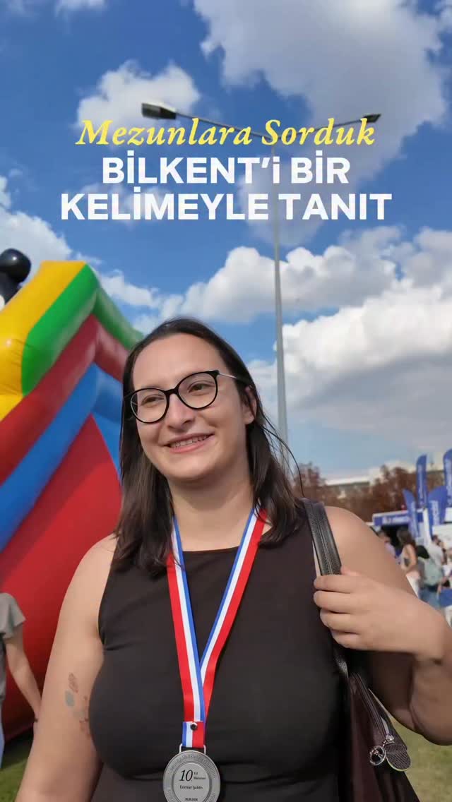Mezunlar Eve Hoş Geldiniz etkinliğinde öğrencimiz @atatanriverdii mezunlarımızdan tek kelimeyle Bilkent’i tanıtmalarını istedi.

#mezunlar #mezunlarevehoşgeldiniz2026 #alumnihomecoming #alumni